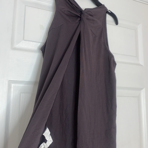 NWT Fabletics Tank Top - Picture 6 of 8